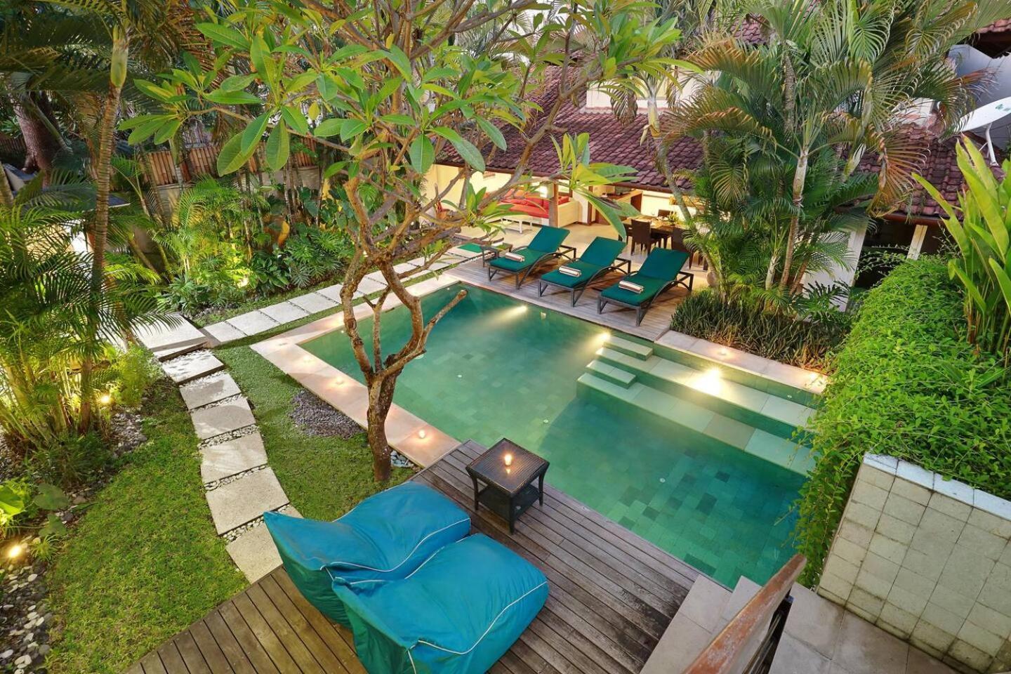 Super Value 4 Bedroom, Walk To Bintang Supermarket Seminyak  Exterior photo