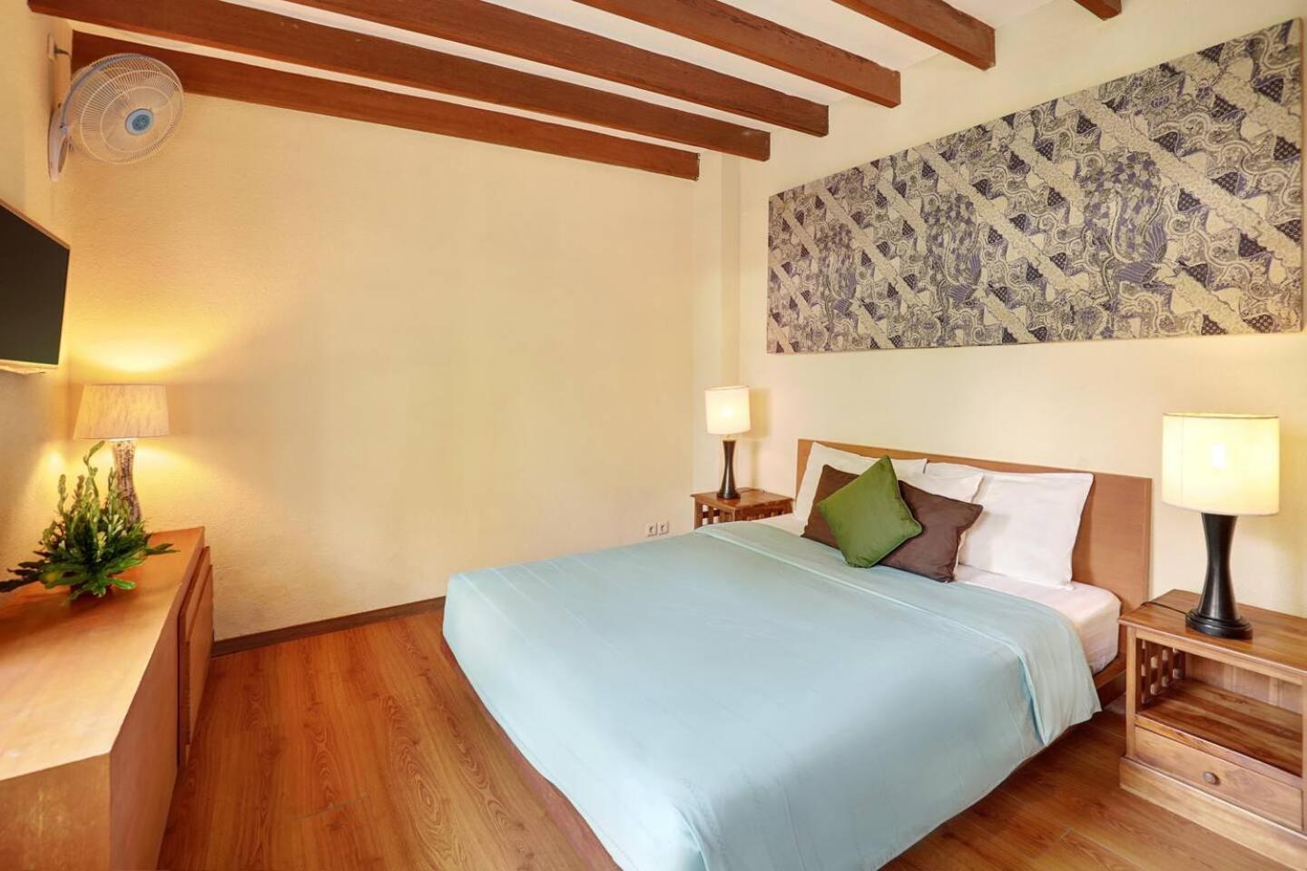 Super Value 4 Bedroom, Walk To Bintang Supermarket Seminyak  Exterior photo