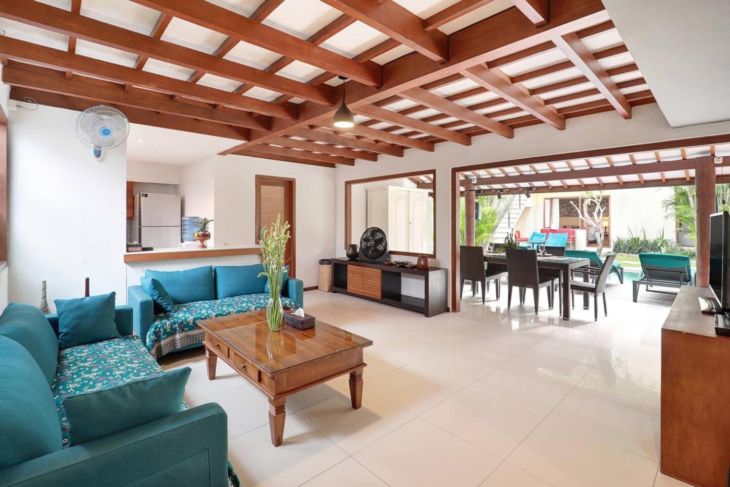 Super Value 4 Bedroom, Walk To Bintang Supermarket Seminyak  Exterior photo